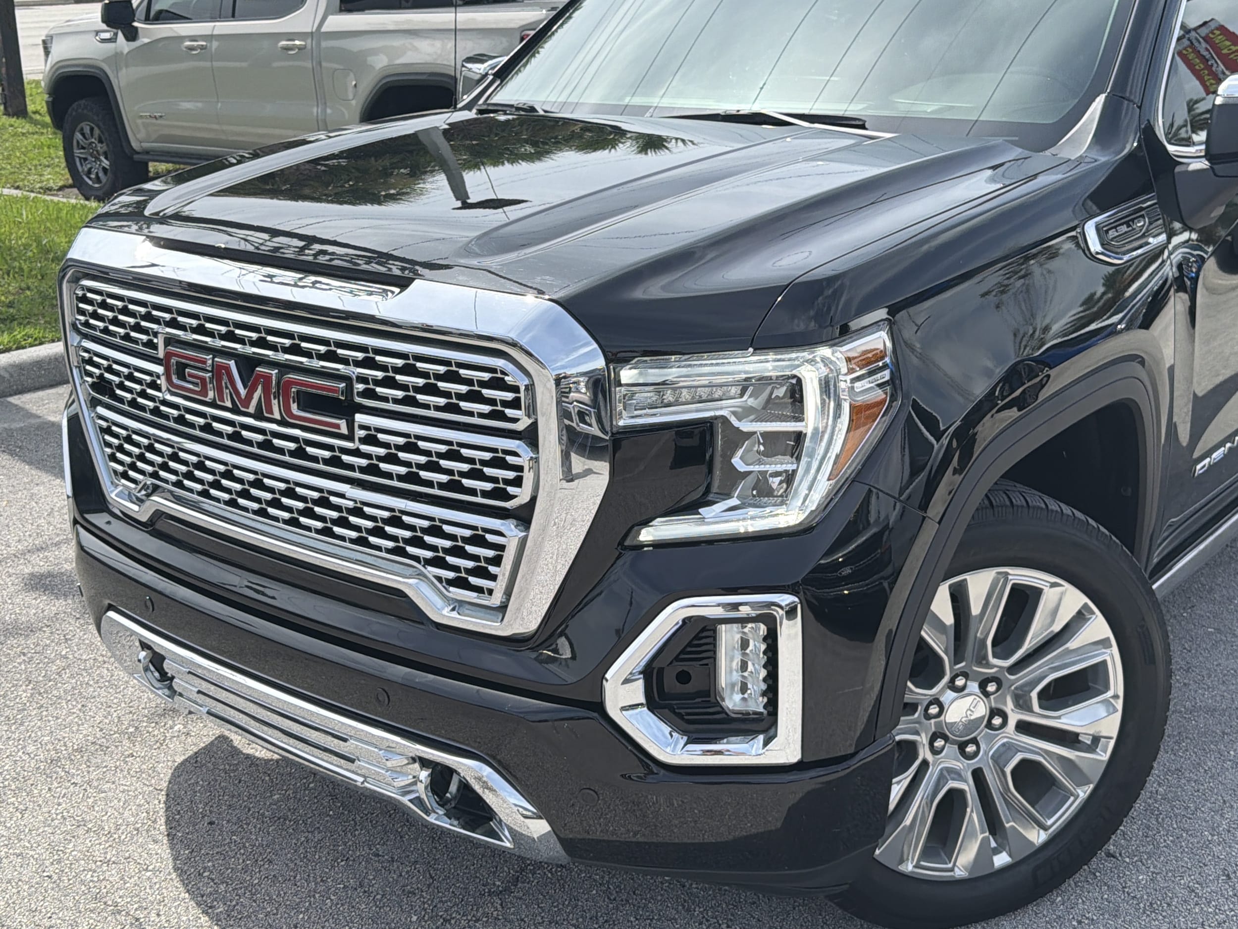 gmc sierra 1500 limited 2022 1GTU9FEDXNZ183206 image gmc sierra 1500 limited 2022 1GTU9FEDXNZ183206 image